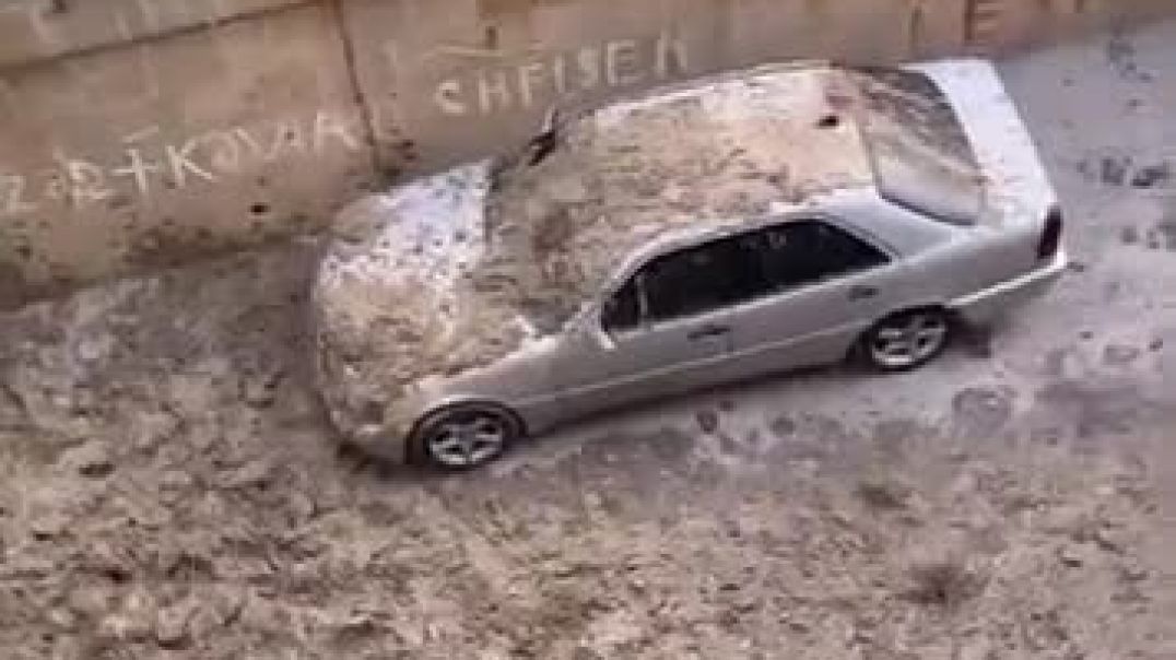 Əhmədlidə torpaq sürüşməsi baş verdi