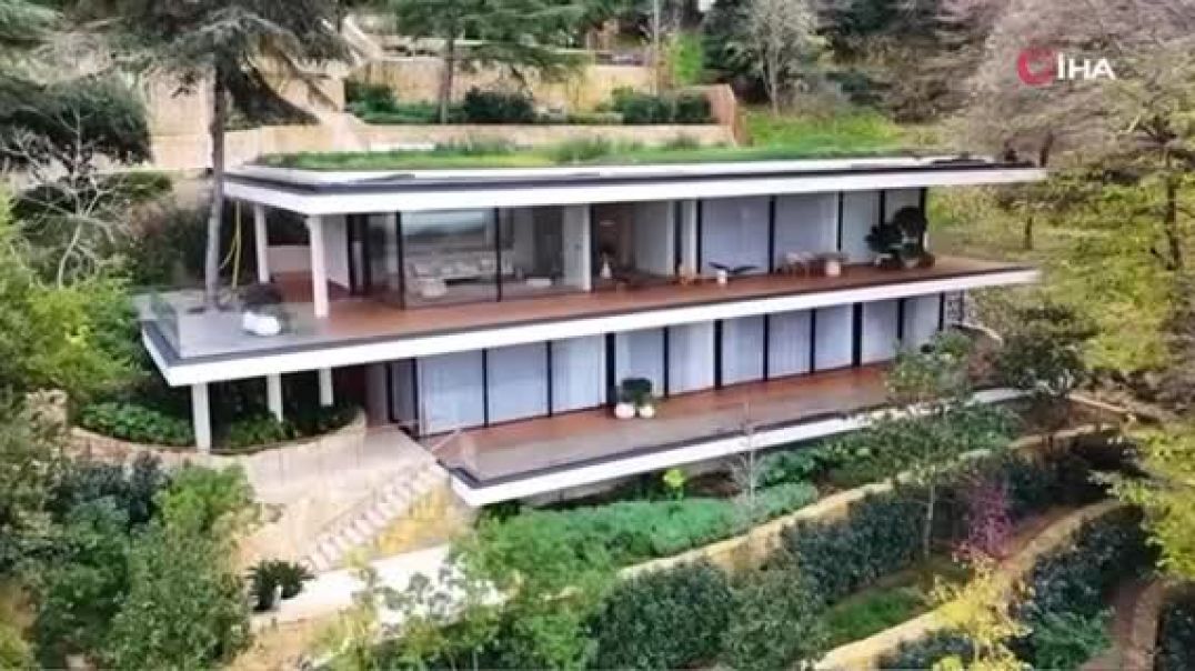 deebfee8-63d5-48d5-817d-b49473997d1a (1)